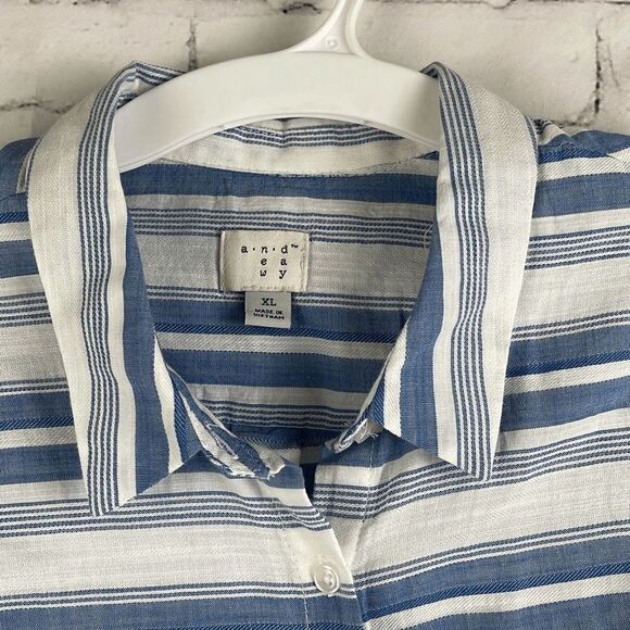 A New Day Button Up Shirt Womens XL Striped Long Sleeve Pocket 100% Cotton Blue - Picture 2 of 9